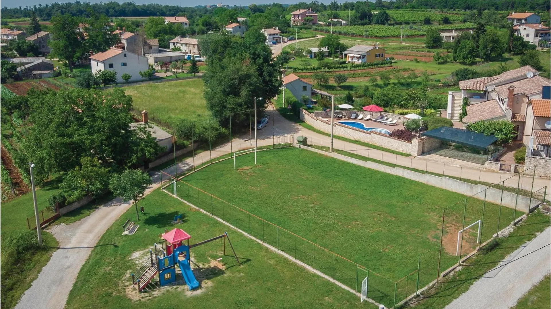 Holiday home Awesome Home In Visnjan With Jacuzzi Croatia